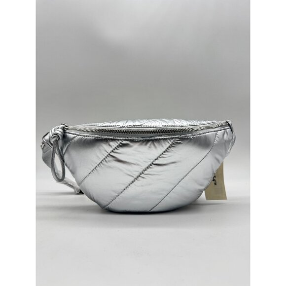 On 34th Macy's quilted metallic nylon belt bag fanny pack waist pack - SILVER - Picture 1 of 12